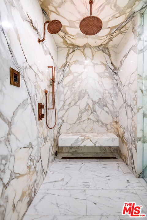 16601 Park Lane Circle, Los Angeles CA: https://media.crmls.org/mediaz/a4fd9532-21ad-4e26-b7a3-0d4a25dc62c2.jpg