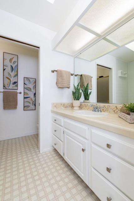 1901 Courtyard Drive, Capitola CA: https://media.crmls.org/mediaz/a4fdec8d-8280-45d1-ac82-8fc4ab1d461e.jpg