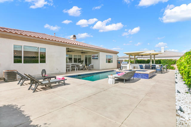 44830 Via Mirabel, La Quinta CA: https://media.crmls.org/mediaz/a4fe741c-12a4-4ea9-9e58-dff6003db592.jpg