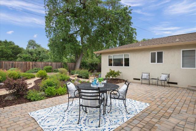 7156 Brooktree Way, San Jose CA: https://media.crmls.org/mediaz/a4ff3f58-4998-4a33-b0cc-87266234eec1.jpg