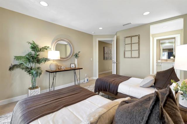 Detail Gallery Image 29 of 44 For 509 W Balboa Bld, Newport Beach,  CA 92661 - 3 Beds | 3/1 Baths