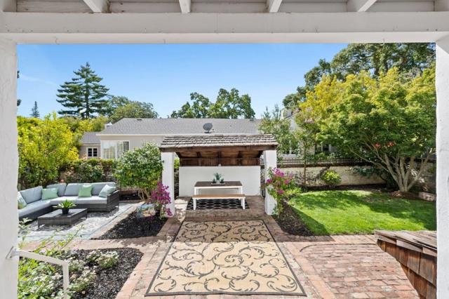 48 Turnsworth Avenue, Redwood City CA: https://media.crmls.org/mediaz/a5013ee6-6ed3-4344-b9d7-e2b69e37b18b.jpg