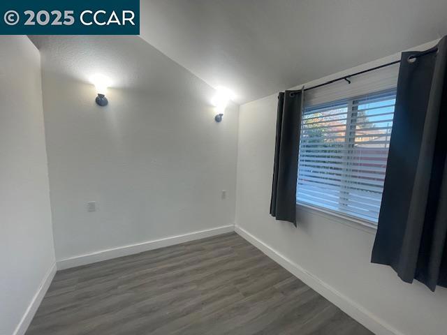 29668 Dixon St, Hayward CA: https://media.crmls.org/mediaz/a5015ff5-4ce7-426e-b902-20c09392c00b.jpg