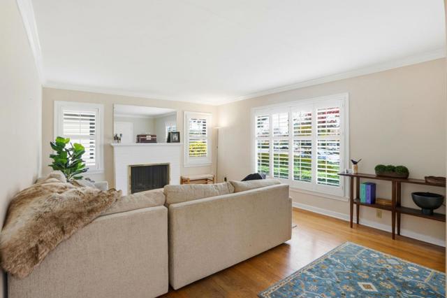 680 N Winchester Boulevard, Santa Clara CA: https://media.crmls.org/mediaz/a5018918-4f72-433a-b481-266c08896bf3.jpg