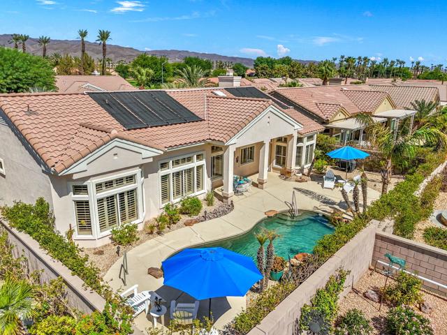78197 Bonanza Drive, Palm Desert CA: https://media.crmls.org/mediaz/a501f1e9-5c8e-4ce5-bba0-0f08ae396a90.jpg