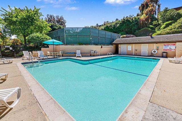 Detail Gallery Image 27 of 28 For 4640 Coralwood Cir, Carlsbad,  CA 92008 - 2 Beds | 2/1 Baths