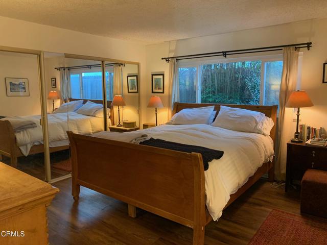 1238 Beachmont Street, Ventura CA: https://media.crmls.org/mediaz/a50256fd-4a38-49c0-bc1c-2232066893b9.jpg