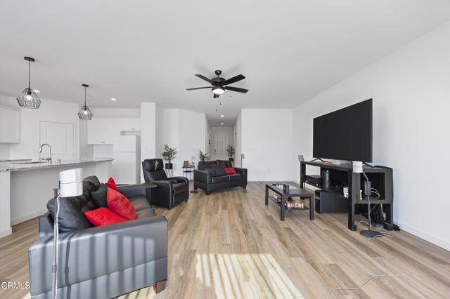 Detail Gallery Image 10 of 32 For 7811 Cuyama River St, Bakersfield,  CA 93311 - 4 Beds | 2/1 Baths