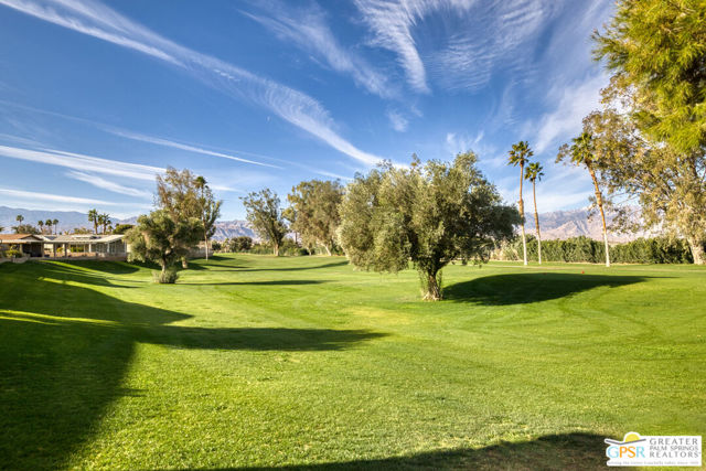 35211 Bandana Circle, Thousand Palms CA: https://media.crmls.org/mediaz/a50323db-8a24-4c07-8c70-34a98692bba6.jpg