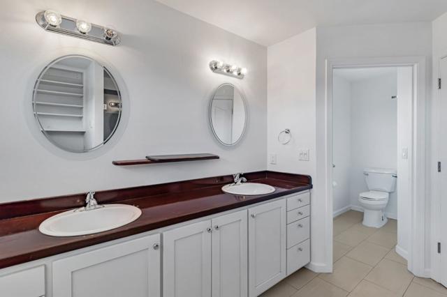 415 Kelly Avenue, Half Moon Bay CA: https://media.crmls.org/mediaz/a5039012-4e7c-4a58-974e-779385188872.jpg