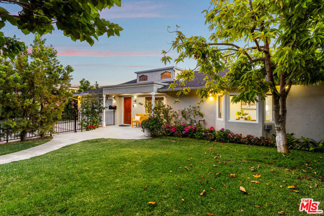 1010 Berkeley Street photo 3