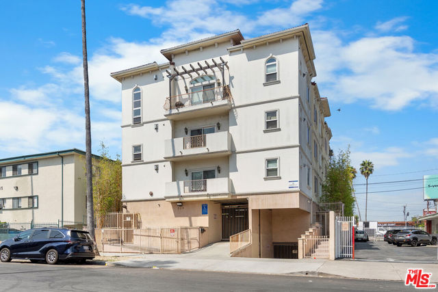309 South Mariposa Avenue, 101
