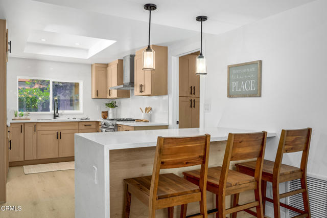 Detail Gallery Image 10 of 46 For 242 Redfield Ave Ave, Thousand Oaks,  CA 91320 - 4 Beds | 2/1 Baths