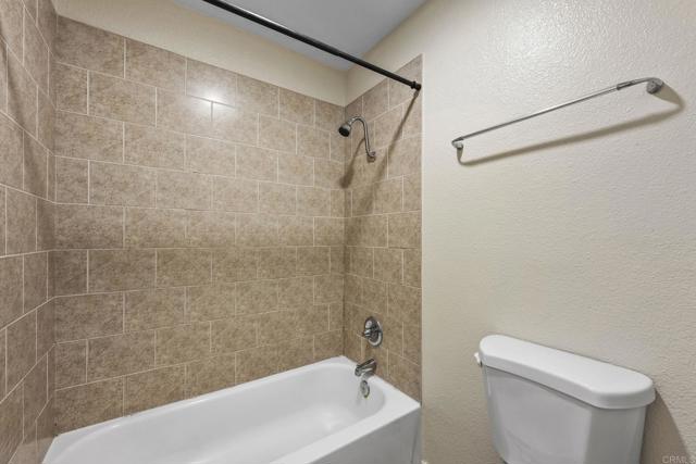 615 Fredricks Avenue, Oceanside CA: https://media.crmls.org/mediaz/a504c892-5203-41b2-997e-4d888ebdba61.jpg