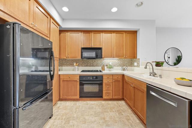 8783 Parkplace Ct, San Diego CA: https://media.crmls.org/mediaz/a5050701-3f41-4563-bd6a-2ccaefd67e2e.jpg