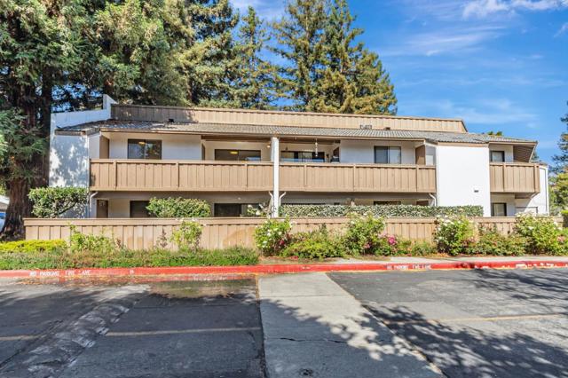2201 Monroe Street, Santa Clara CA: https://media.crmls.org/mediaz/a5054676-946c-4802-b0f3-c366b29806fd.jpg