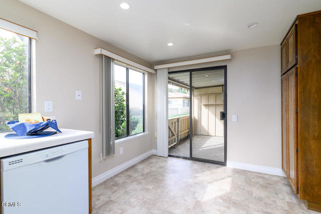 Detail Gallery Image 14 of 38 For 37109 Village 37, Camarillo,  CA 93012 - 2 Beds | 2 Baths