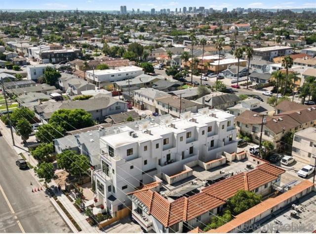 3780 32nd St, San Diego CA: https://media.crmls.org/mediaz/a505ddc2-7291-45e4-b5b0-dccdfa2bb39a.jpg