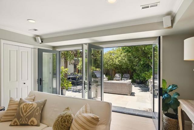 540 Parrott Drive, San Mateo CA: https://media.crmls.org/mediaz/a5061539-032b-4d50-8fad-6243277b716e.jpg