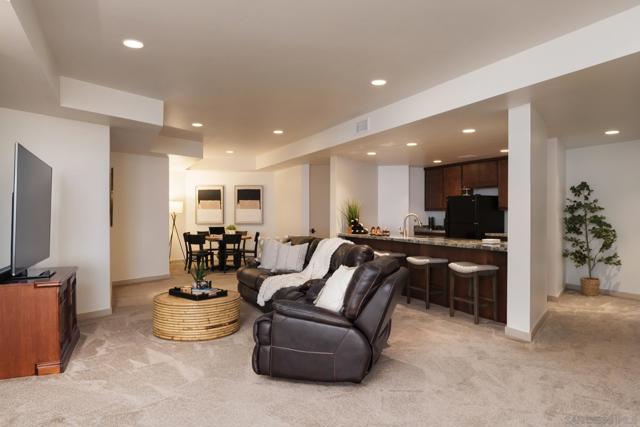 779 Barbara Ave, Solana Beach CA: https://media.crmls.org/mediaz/a5064098-6425-40b3-8369-3a0ef31e4766.jpg