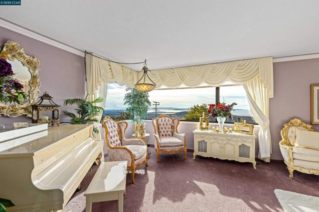 716 Gelston Pl, El Cerrito CA: https://media.crmls.org/mediaz/a5065dbf-c832-45e8-a8d7-d357ca9278d8.jpg