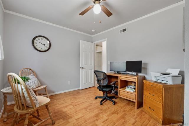 13340 Miguel Garden Way, Poway CA: https://media.crmls.org/mediaz/a506d6cd-ca46-4a6c-b00d-30120ebee244.jpg