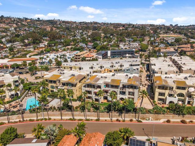 5450 La Jolla Blvd, La Jolla, California 92037, 2 Bedrooms Bedrooms, ,2 BathroomsBathrooms,Condominium,For Sale,La Jolla Blvd,250020122SD