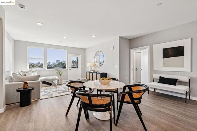 2400 Adeline ST, Oakland CA: https://media.crmls.org/mediaz/a5081a81-816a-4f60-93f1-fb812be267cc.jpg