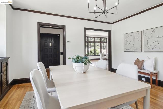 2900 Sheffield Ave, Oakland CA: https://media.crmls.org/mediaz/a5090b06-eca8-420a-9e7b-45a0322b16df.jpg