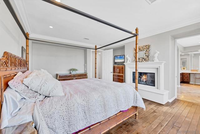 7727 Via Zafiro, San Diego CA: https://media.crmls.org/mediaz/a50991e2-2521-46ac-82f2-be6cb567ba1e.jpg