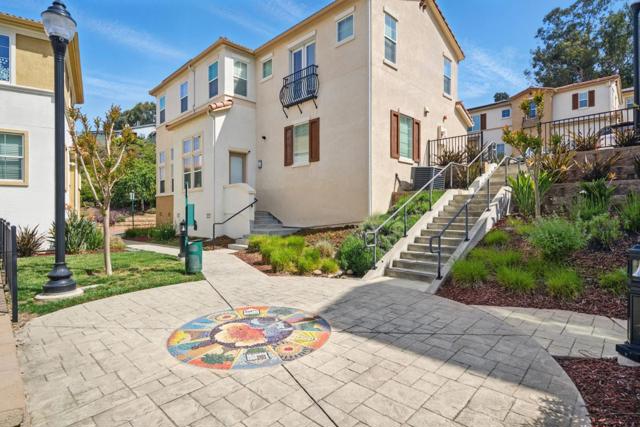 26540 Hayward Boulevard, Hayward CA: https://media.crmls.org/mediaz/a509a827-db54-468f-a586-10710aafb0c7.jpg