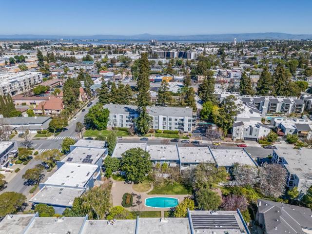 315 Carlos Avenue, Redwood City CA: https://media.crmls.org/mediaz/a50a1d07-0602-401f-a7e8-0f95d99eb3b2.jpg
