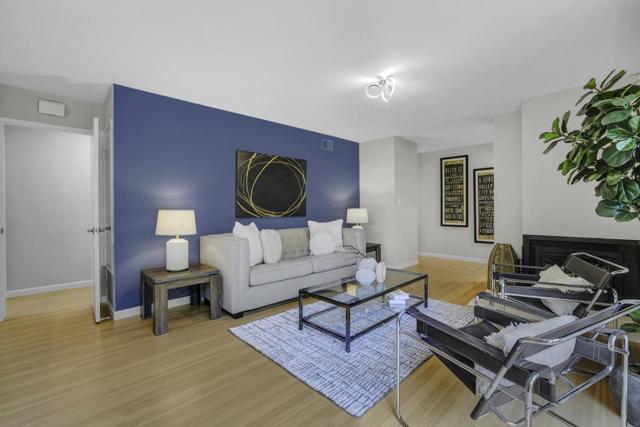811 W Remington Drive, Sunnyvale CA: https://media.crmls.org/mediaz/a50a20ef-1c3f-47cb-8aeb-9c30ab598d9f.jpg