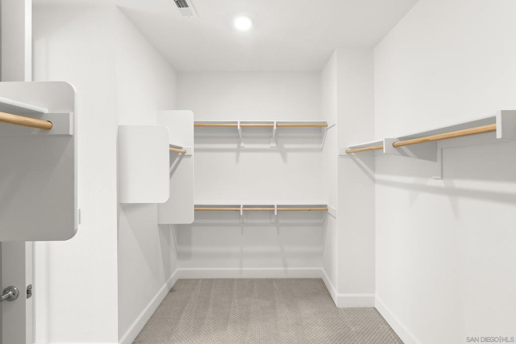 MLS #250041327SD image #30