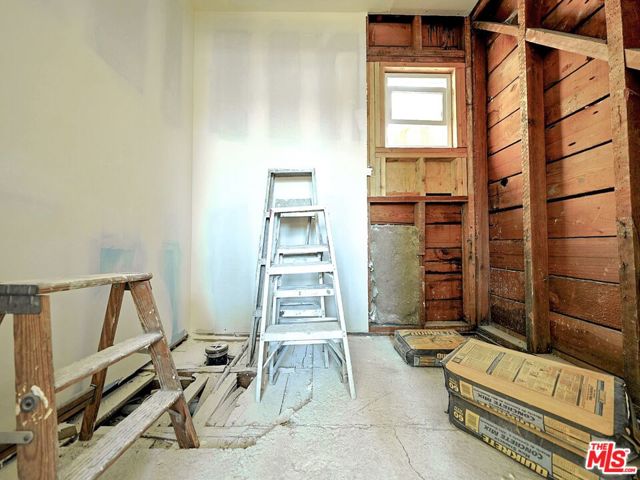 14426 Friar Street photo 42