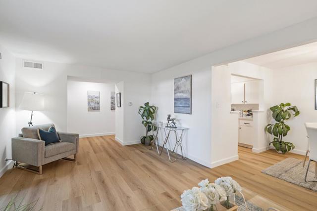 5101 Admiralty Lane, Foster City CA: https://media.crmls.org/mediaz/a50bddbd-4ecc-4220-9fe6-d0c75944c09c.jpg