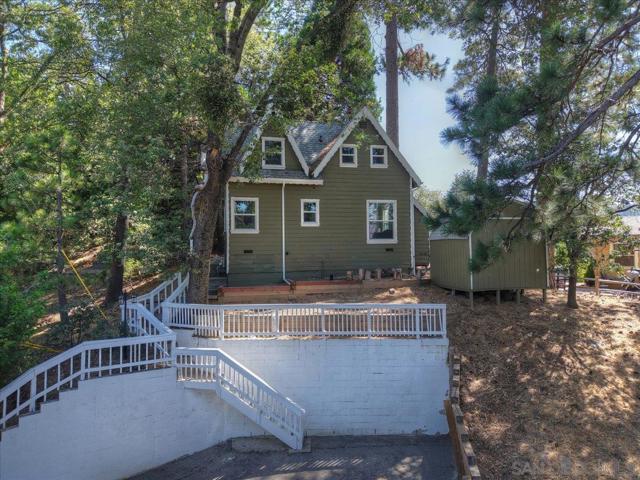 710 Arosa, Crestline, CA 92325