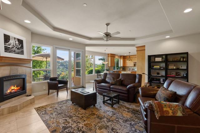 454 Upper Road, San Rafael CA: https://media.crmls.org/mediaz/a50c7e7f-df45-4acb-858c-b64020afafb2.jpg