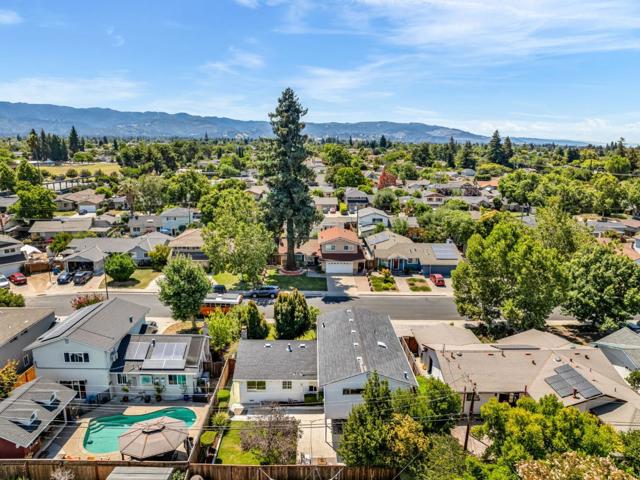 180 Coventry Drive, Campbell CA: https://media.crmls.org/mediaz/a50d858a-3bd5-4a01-bb38-79aaa6dbda6d.jpg