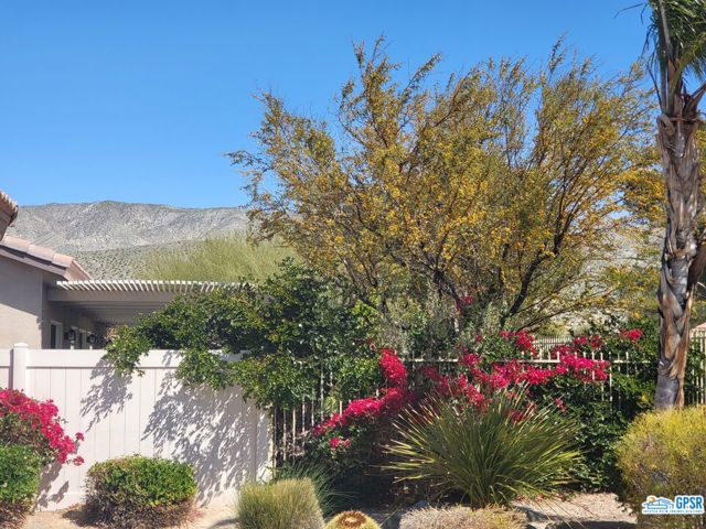9122 SILVER STAR Avenue, Desert Hot Springs CA: https://media.crmls.org/mediaz/a50eb793-31ce-45e6-8905-7ac7da971108.jpg