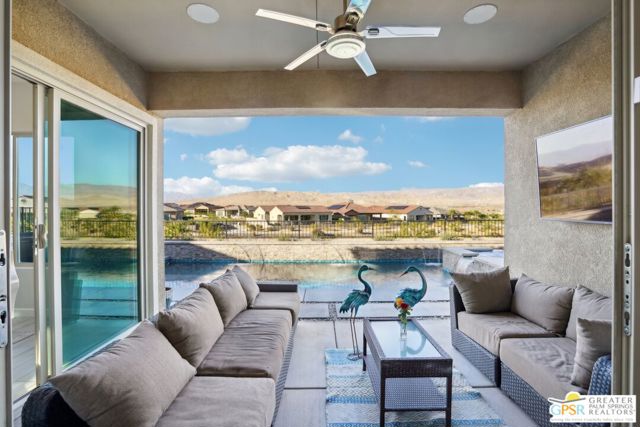 101 Zinfandel, Rancho Mirage CA: https://media.crmls.org/mediaz/a5101e55-8246-4d6d-b9ec-01450b08b63c.jpg
