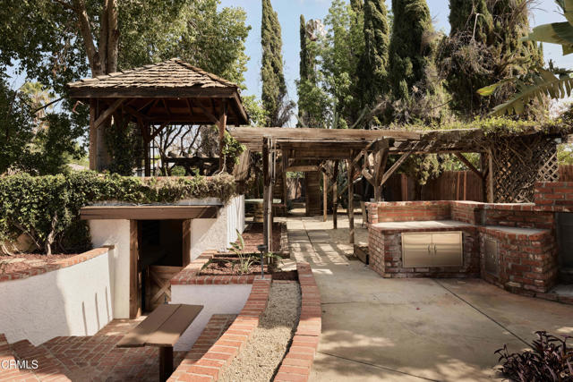 6900 Lurline Avenue, Los Angeles CA: https://media.crmls.org/mediaz/a510c3df-6c98-48ee-b485-d10215182467.jpg