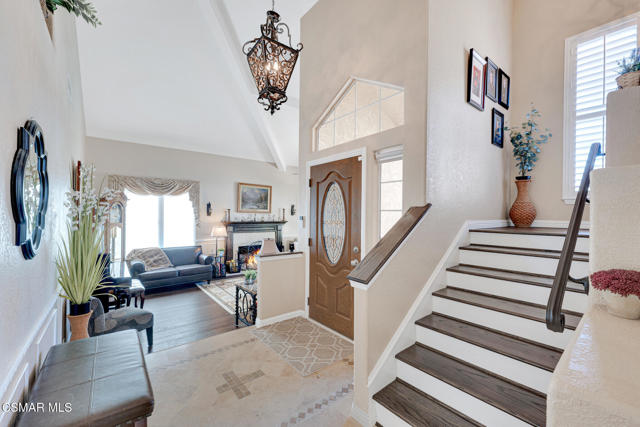 4542 Skidmore Court, Moorpark CA: https://media.crmls.org/mediaz/a51115b3-bd56-4cb1-90b8-3b0869c21900.jpg