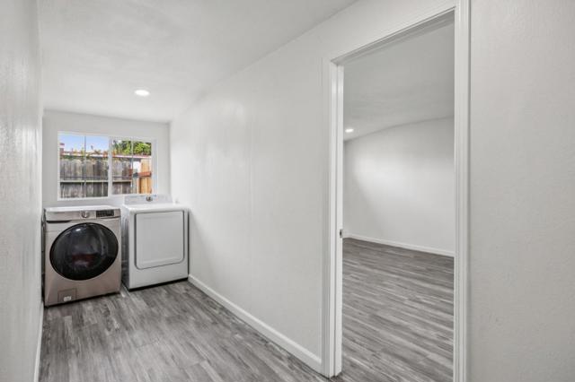 1224 Norton Street, San Mateo CA: https://media.crmls.org/mediaz/a5118e11-cc70-4ff1-8ca3-6c599ecee50d.jpg