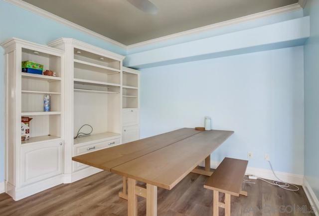 5159 Renaissance Ave, San Diego CA: https://media.crmls.org/mediaz/a513de5e-f6bf-409b-bcec-aa25871463bd.jpg