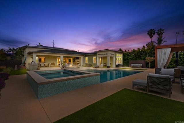956 Urania Avenue, Encinitas CA: https://media.crmls.org/mediaz/a5144209-42fe-4dd4-a144-660948d479cd.jpg