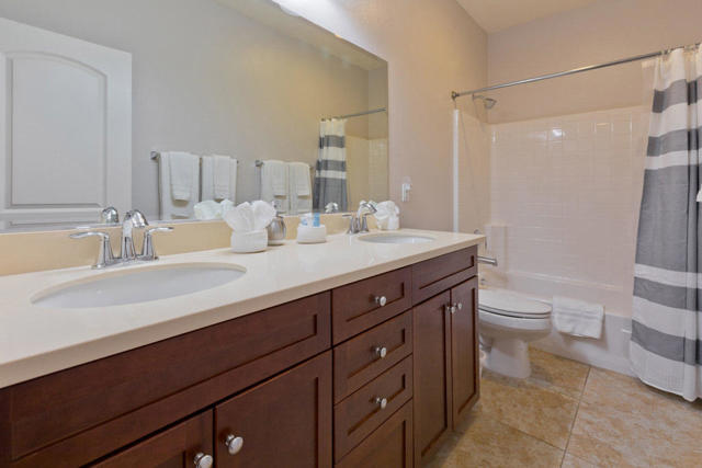 462 Via De La Paz, Palm Desert CA: https://media.crmls.org/mediaz/a514741b-8c7b-4959-a3eb-174e177f7c83.jpg