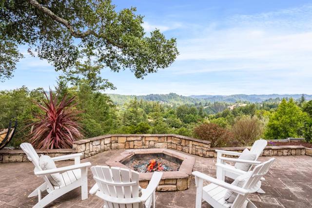1501 Hidden Valley Road, Soquel CA: https://media.crmls.org/mediaz/a5148f70-48b6-42c0-bf44-d397f4371cb2.jpg