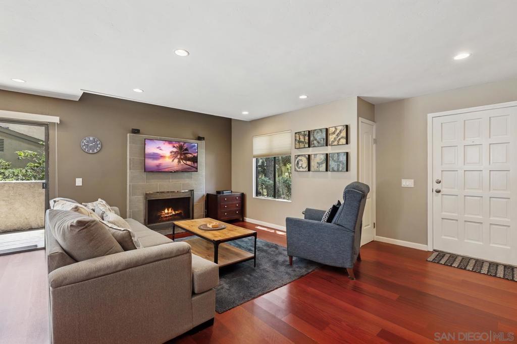 MLS #250031842SD img 1