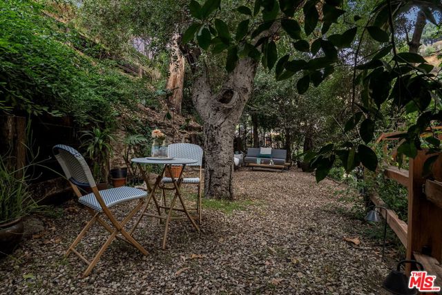 2180 Laurel Canyon Boulevard, Los Angeles CA: https://media.crmls.org/mediaz/a515a038-0bf1-472f-b2c3-20a793f7647f.jpg